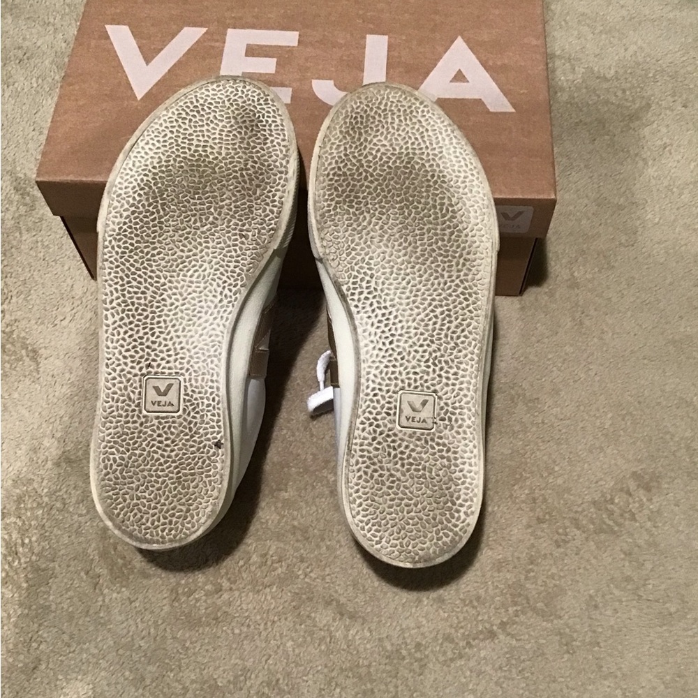 Veja Women's White and Gold Accent Sneakers - Picture 3 of 7